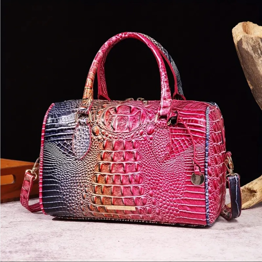 Luxury Crocodile Pattern Handbag, Classic Boston Bag Style